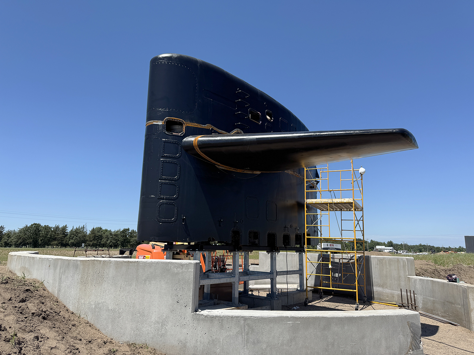 USS Minneapolis St Paul (SSN-708) Installation