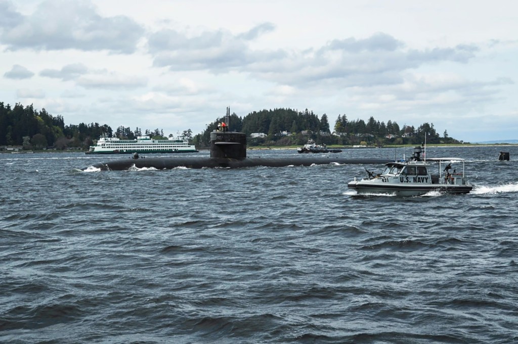 Good Bye USS&nbsp;Bremerton